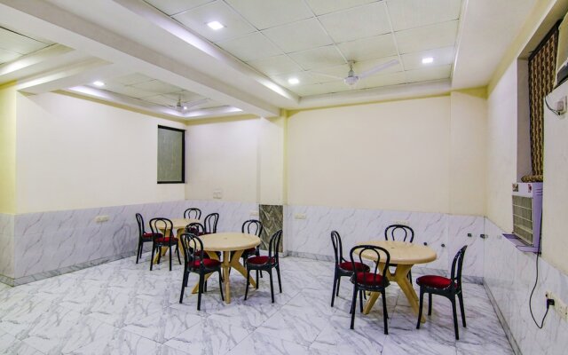 FabHotel Ashok Vihar