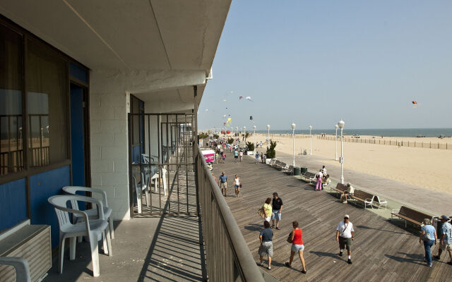 Rideau Oceanfront Motel