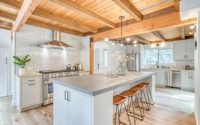 Spring Home 42
