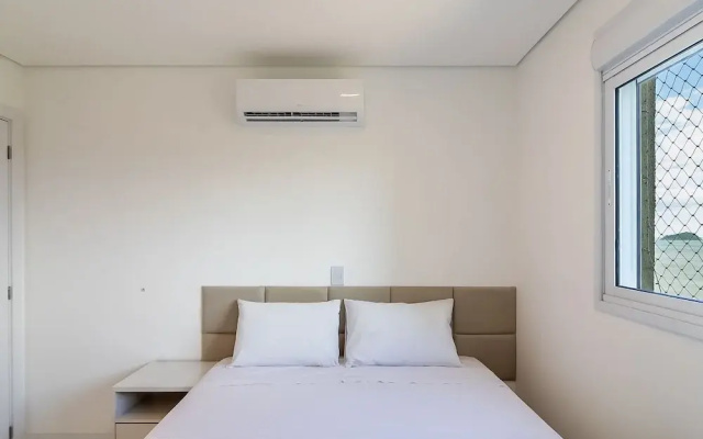 Seafront Condominium With Pool - SHC
