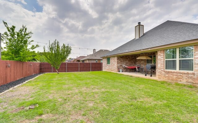 BBQ Ready: Harker Family Retreat w/ Yard!
