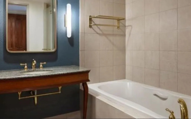 Harrah's Kansas City Hotel and Casino - A Caesars Rewards Destination