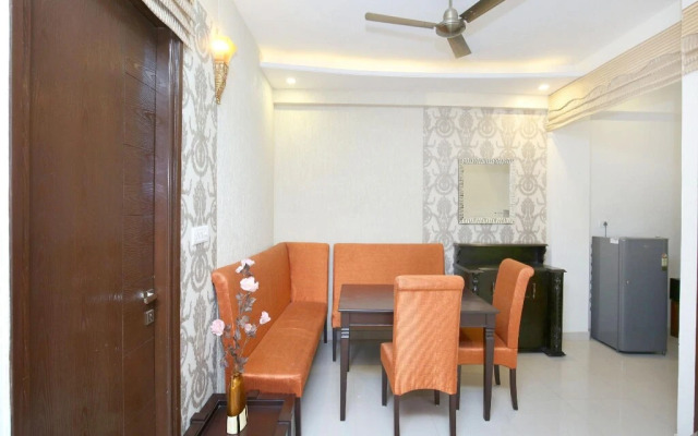 Royal Lake Suites By OYO Rooms