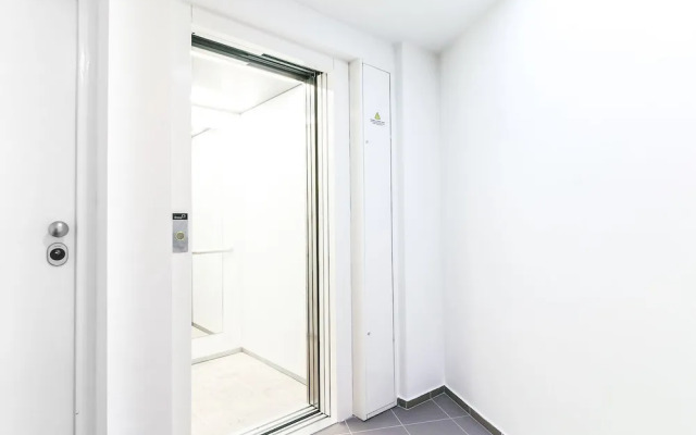 Trind4 · Samasal Trindade Apartments #4 Next to Aliados