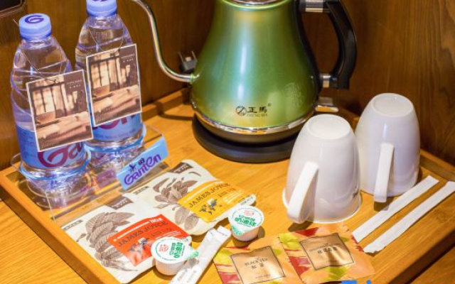 Zhe Coffee Hotel (South Xingan Road, Hohhot)