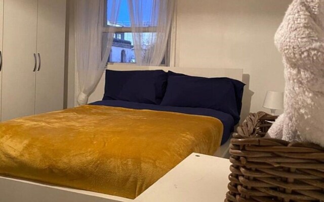 Liverpool City Stays - City Centre Apartment