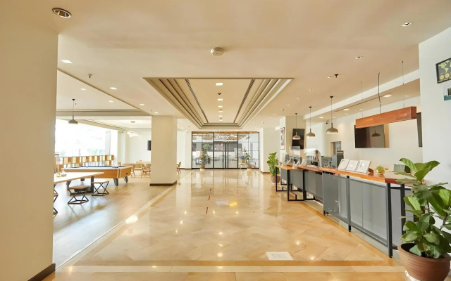 The Royal City Hotel