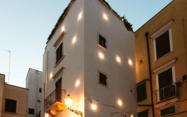 The Harbor Luxury Living