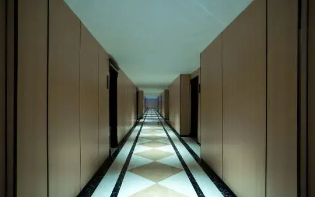 Jintan Hotel (Tongren High Speed Rail Station Store)