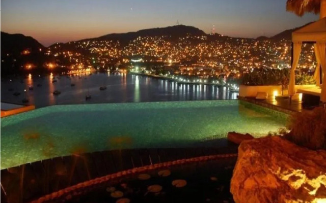 Tentaciones Hotel & Lounge Pool - Adults Only