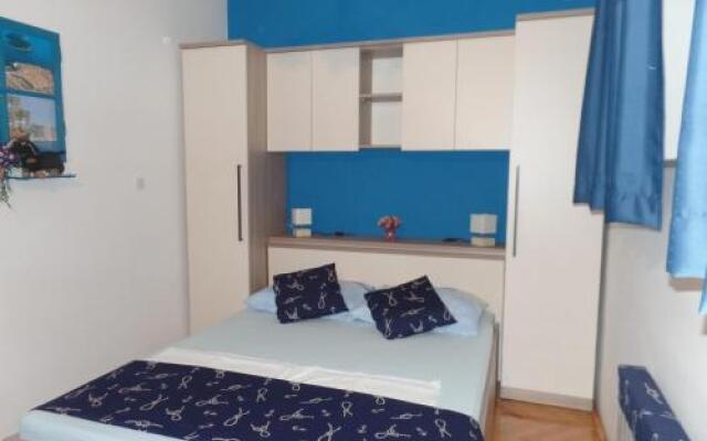 Apartment 4M