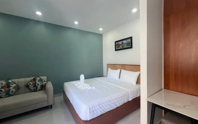 C-Hotel