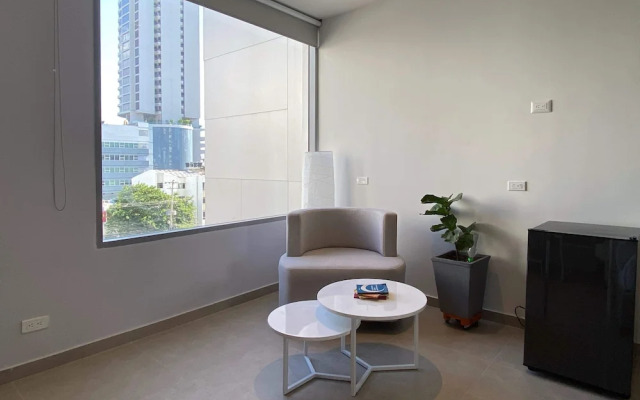 w Grandiose 2BR w Lovely Terrace in CTG