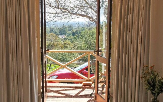 Eleebana Guest House