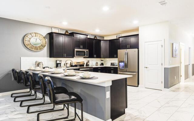 9BR Pool SPA Game Close to Disney