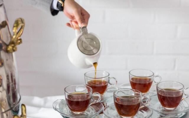 The Drake Oak Brook, Autograph Hotels