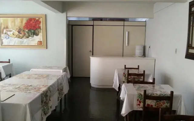 Center Palace Hotel
