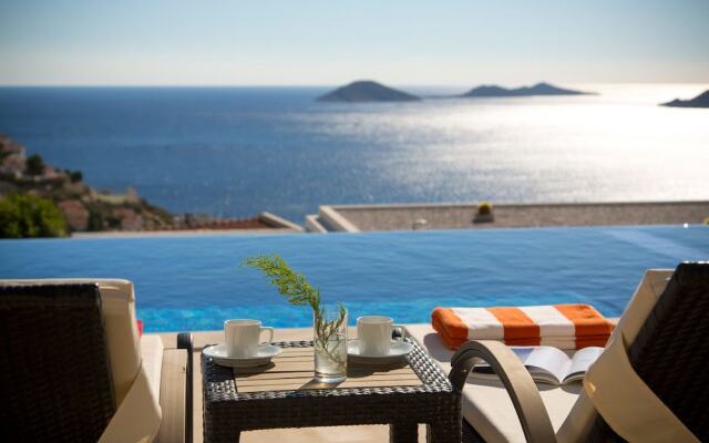 Villa Coast 2