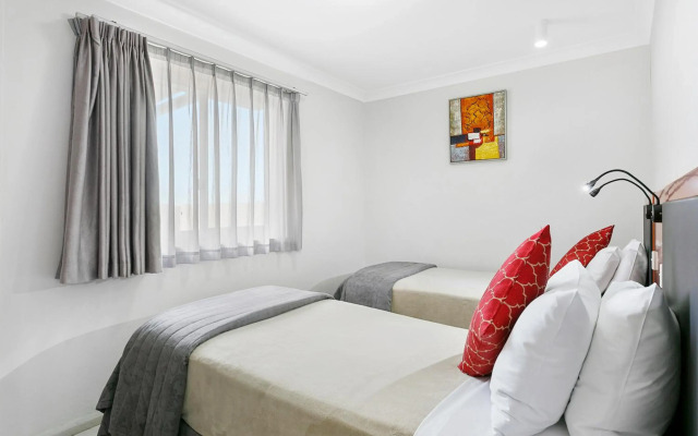 Comfort Inn & Suites Burwood