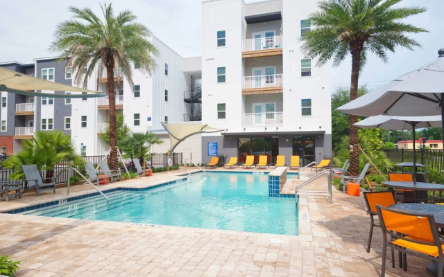 Grand Two Bedroom Two Bathroom Apartment with Balcony by The Scholar