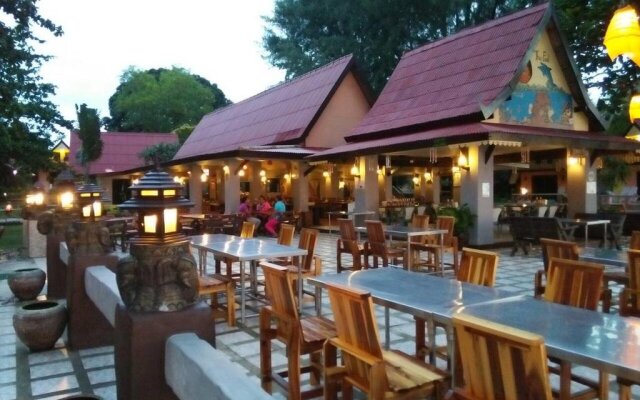 Andaman Beach Resort Koh Jum