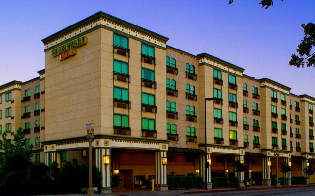 Courtyard by Marriott Pasadena/Old Town