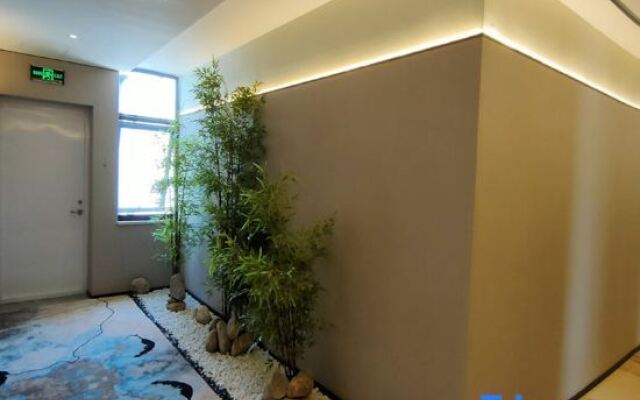 Weshang Light Residence Hotel (dengfengSongshan Shaolin Temple Scenic Spot)