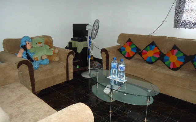 Queen Bee Guest House