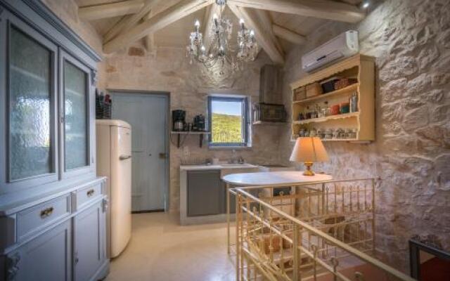 Adrieli Country Houses