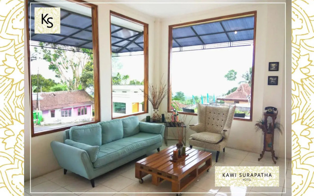 OYO 446 Hotel Kawi Surapatha