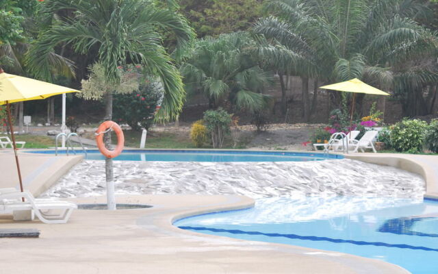 Green9 Hotel & Beach Resort Same