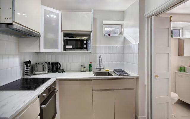 Cozy 1-bed Apartment Close to Lcy & Excel