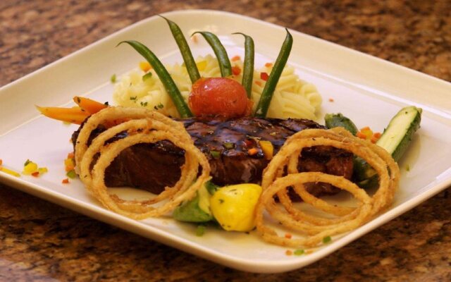 DoubleTree by Hilton Kansas City - Overland Park