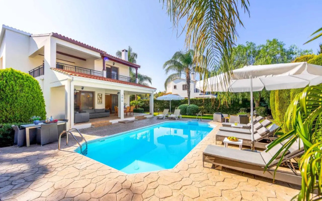 Villa Relax Latchi