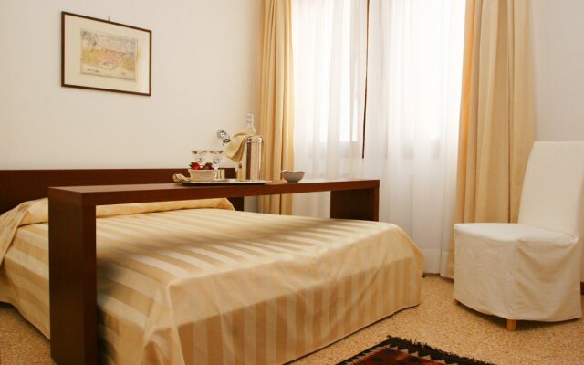 Ca' Foscolo Residence