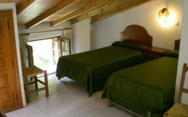 Hotel Puerta Romeros