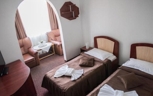 Hotel Dynes