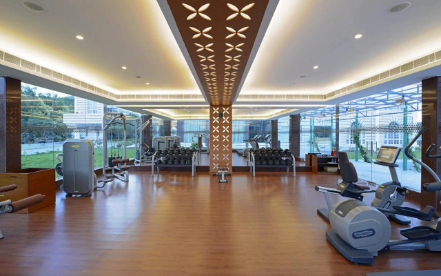 Hotel Naveen Lakeside
