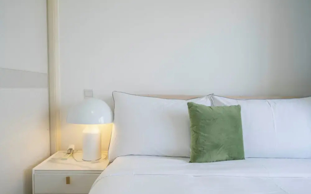 Tyms Modern 2BR APT Xujiahui Dacheng