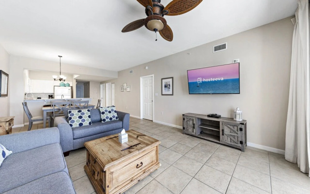 Beachfront Windemere Condos by Hosteeva