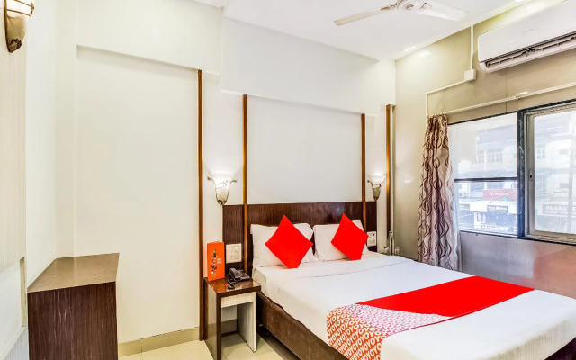 OYO Flagship 19825 Hotel Panchratna