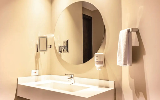 Hotel F25