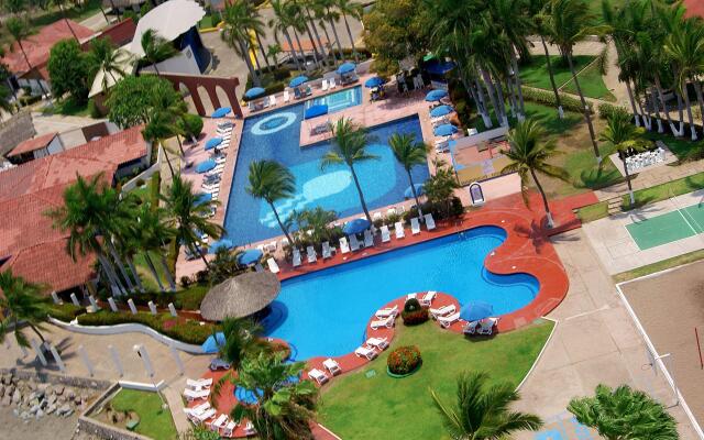 Qualton Club Ixtapa - All Inclusive