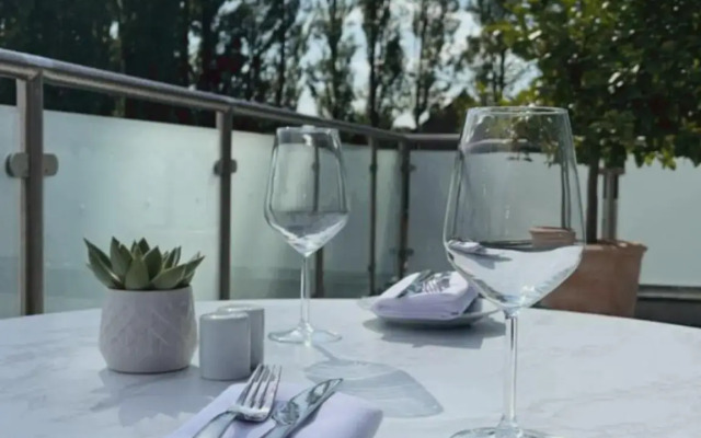 The Hillcrest Hotel