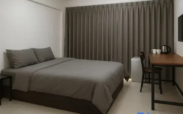 Hug14 Hotel