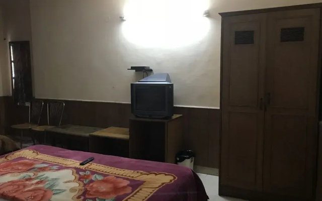 Hotel Jyoti Deluxe