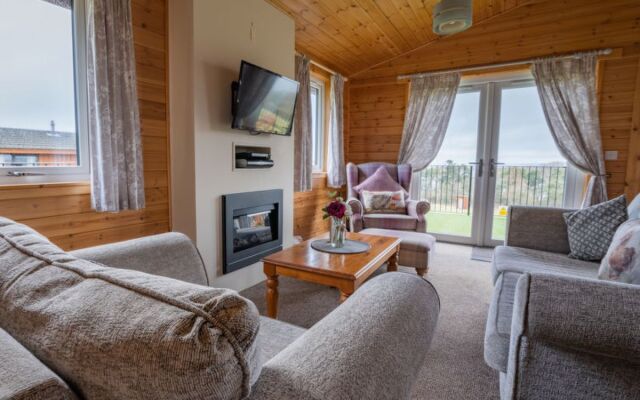 Loch Leven Lodge 6