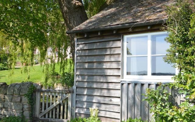 Whitewells Farm Cottages