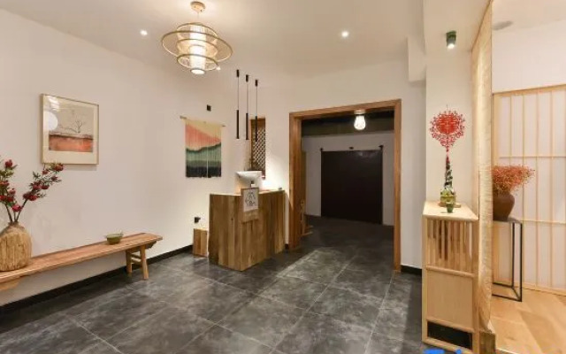 Yifangyan · Courtyard Light Luxury Hostel