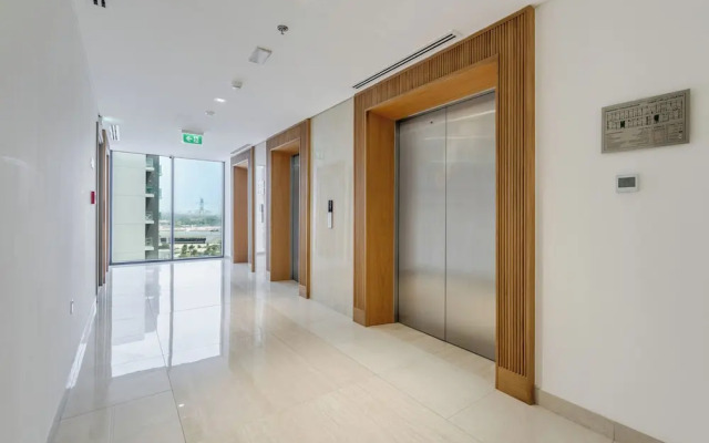 GLOBALSTAY. Azizi Riviera 40